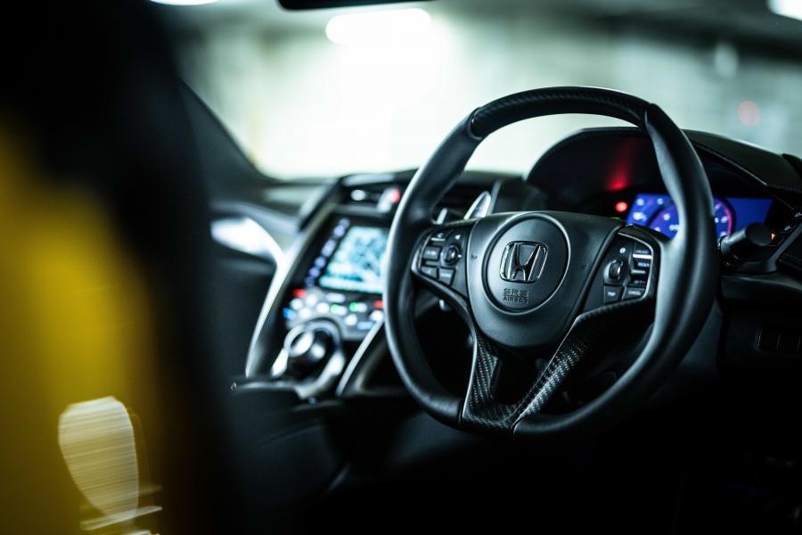Торпедо Honda NSX 2018 года  (JP) (фото 28 из 37)